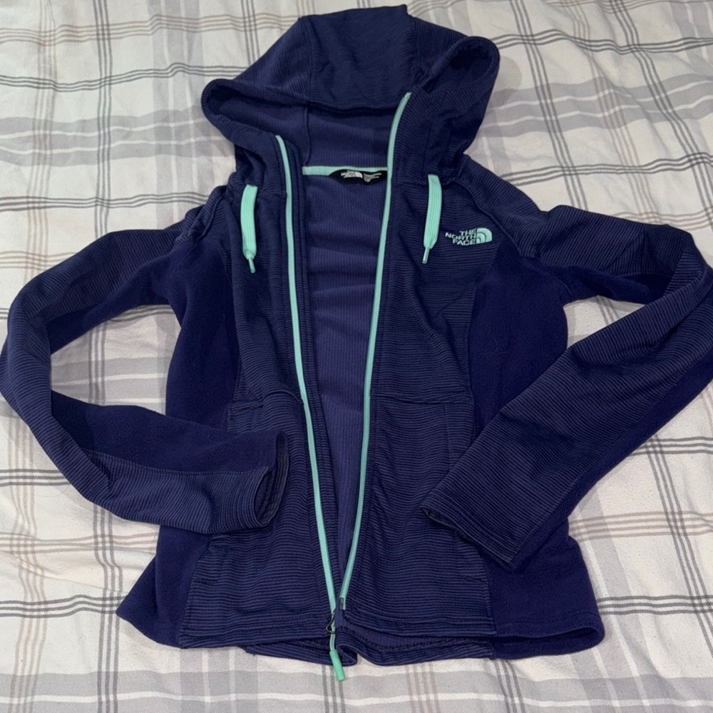 EUC The North Face blue/Purple zipper Jacket with Turquoise Accents women’s XS